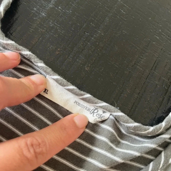 Forever Rose Couture XL Plus Size Short Sleeve Modest Midi Length Dress Stripes - Picture 4 of 6